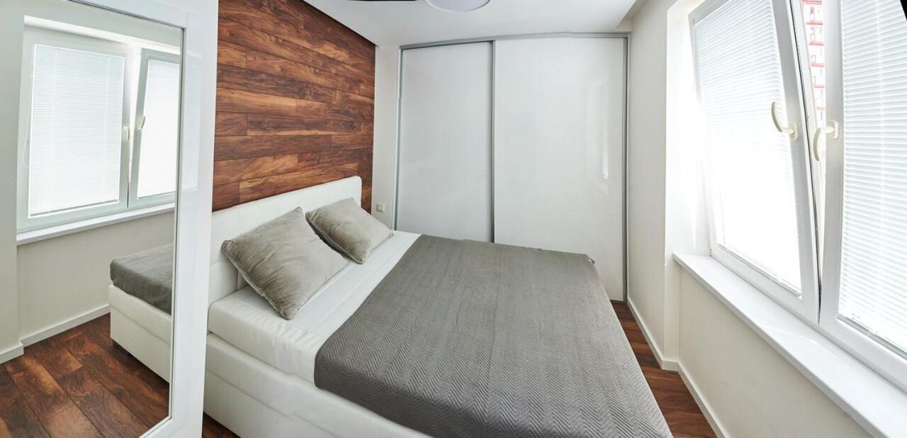 Beautiful Apartment Near The City Center Caşonia Exterior foto